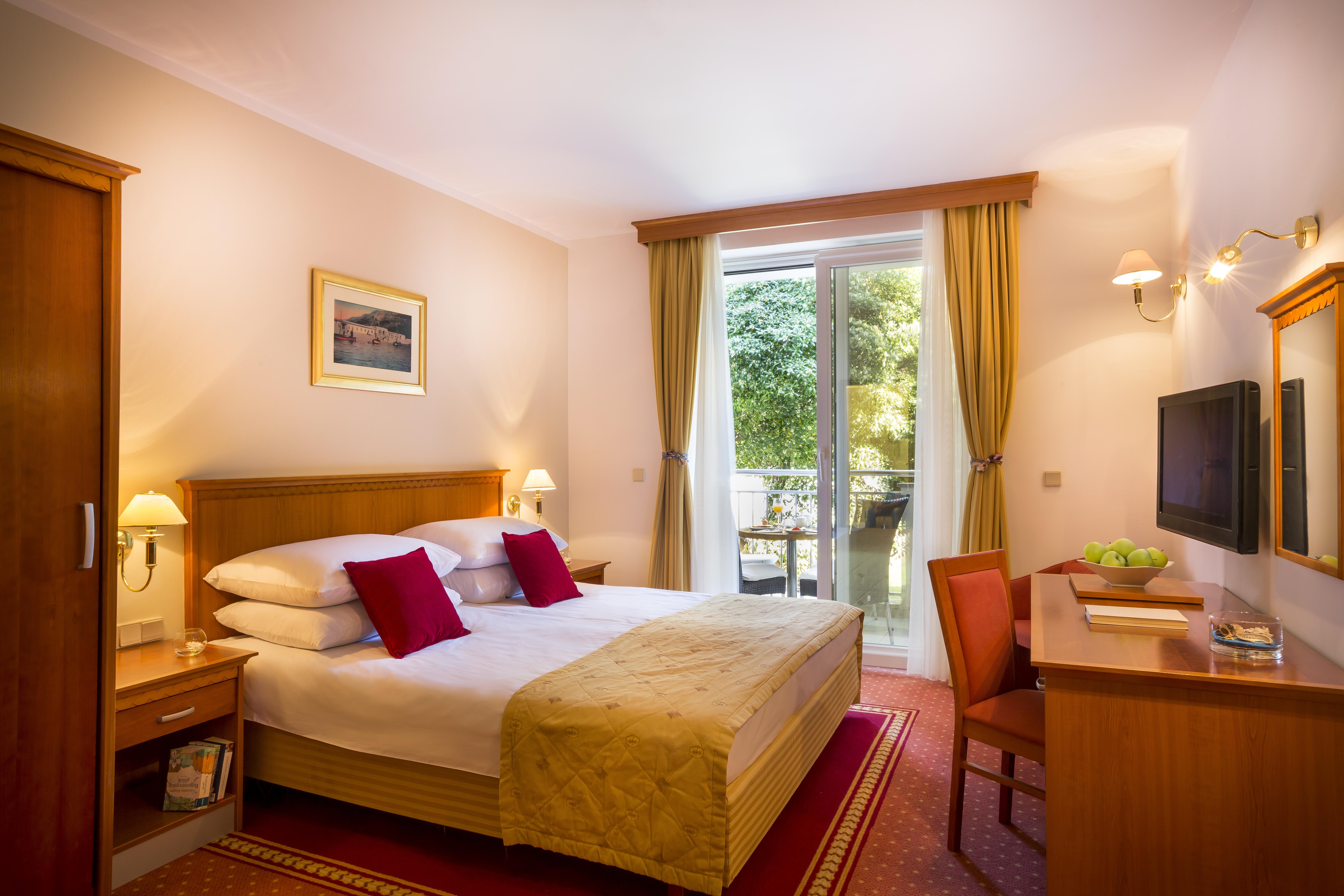 Valamar Villa Adria Baška Exteriör bild