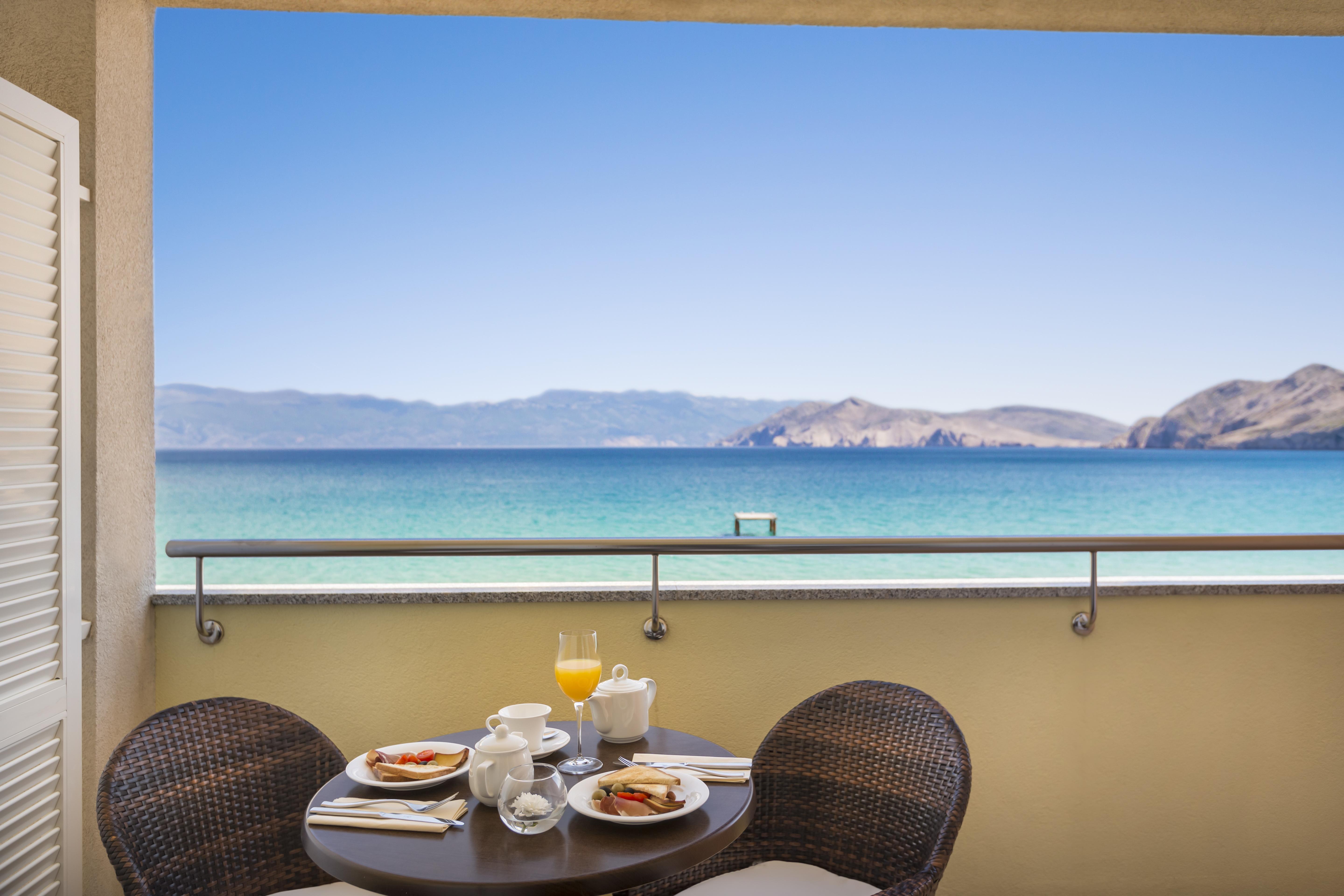Valamar Villa Adria Baška Exteriör bild