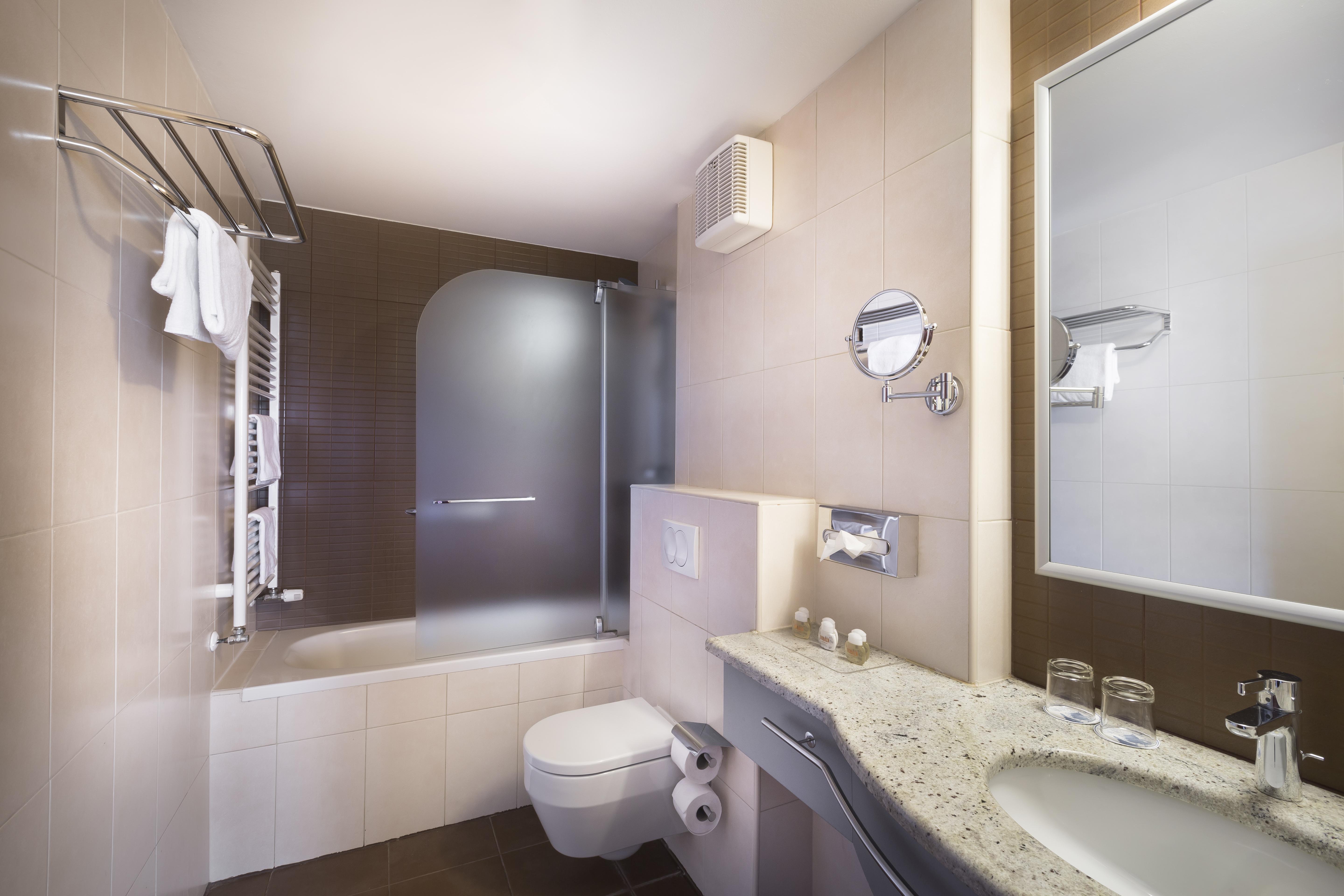 Valamar Villa Adria Baška Exteriör bild