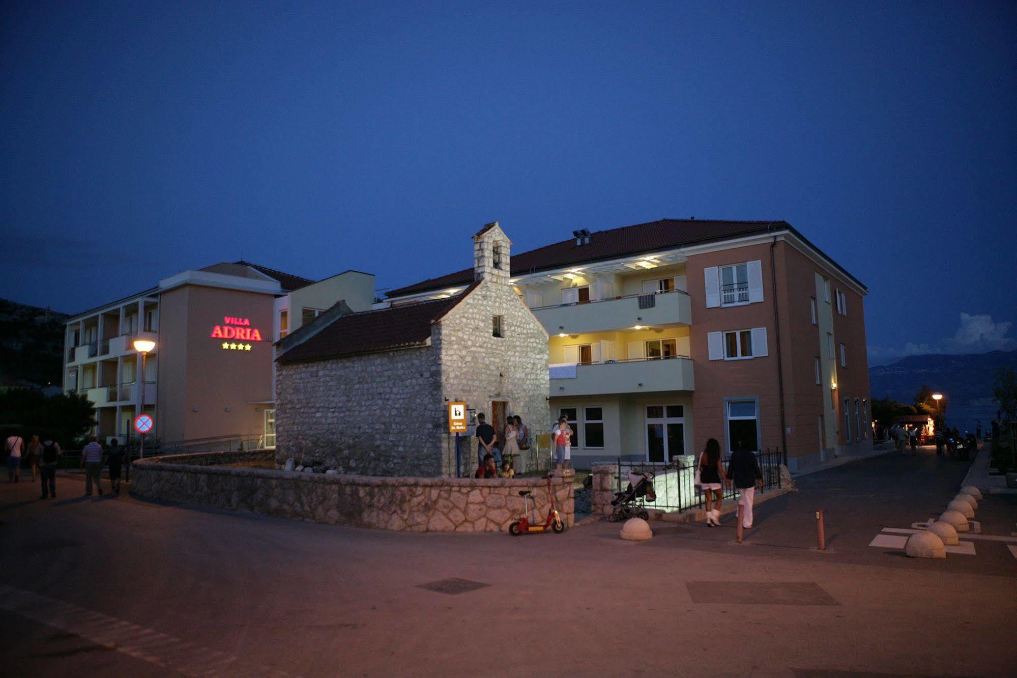 Valamar Villa Adria Baška Exteriör bild